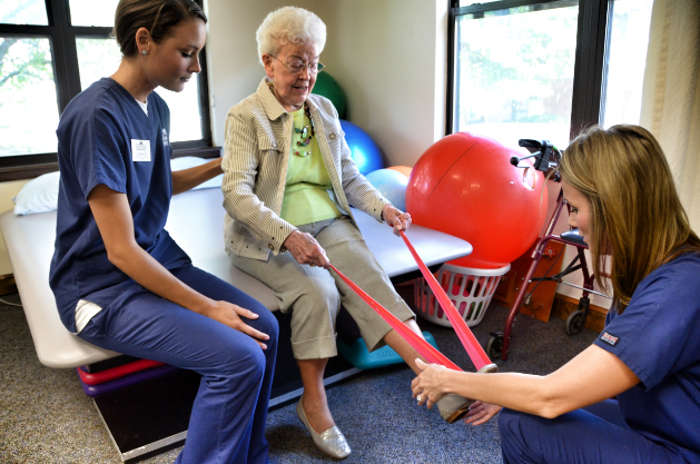 Kansas-City-Topeka-assisted-living-rehabilitation-facility-for-seniors