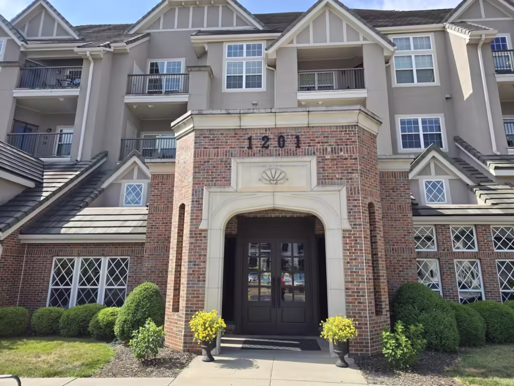 luxury-senior-independent-assisted-living-Kansas-City